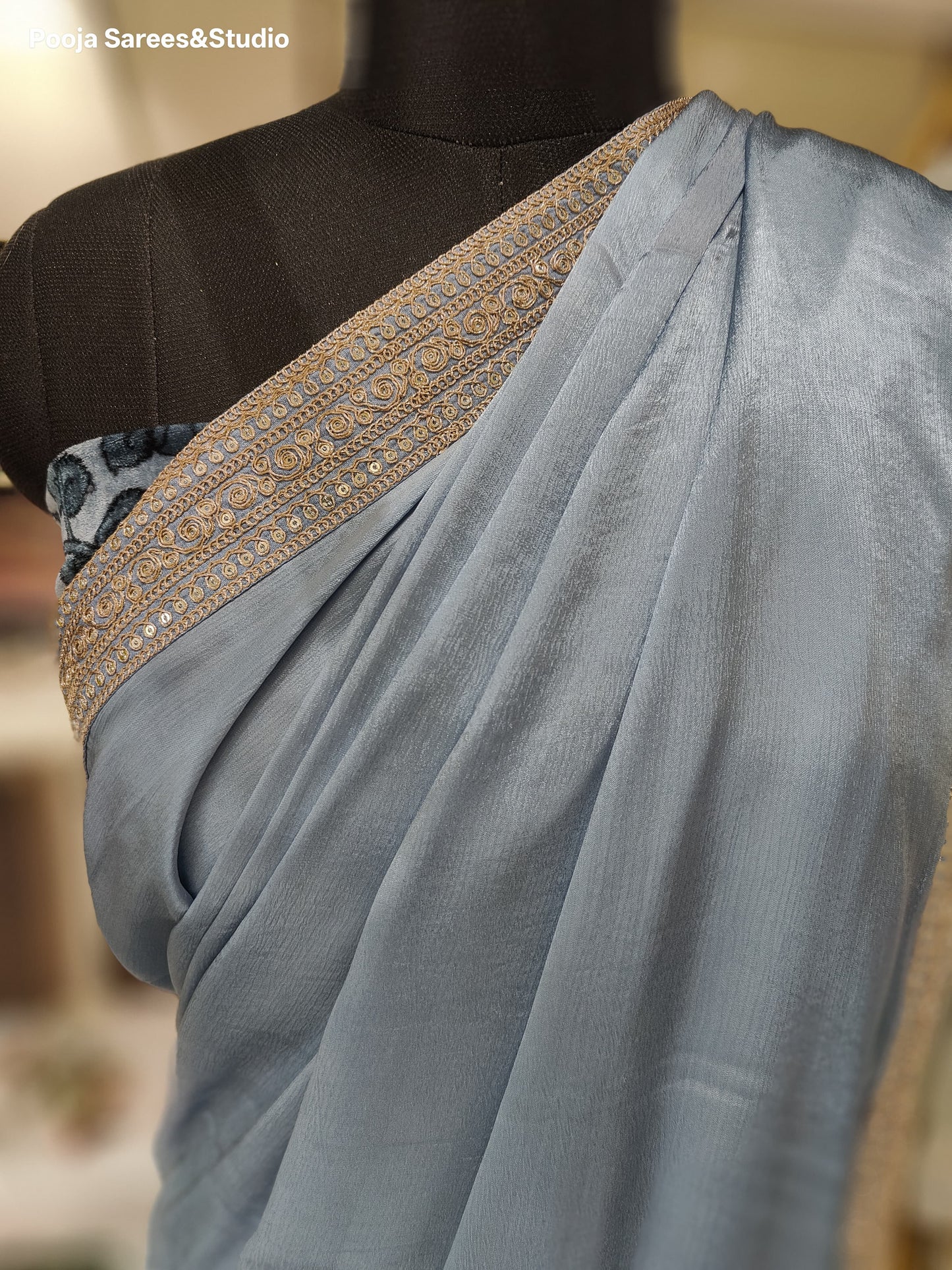 AARSAA Suede saree