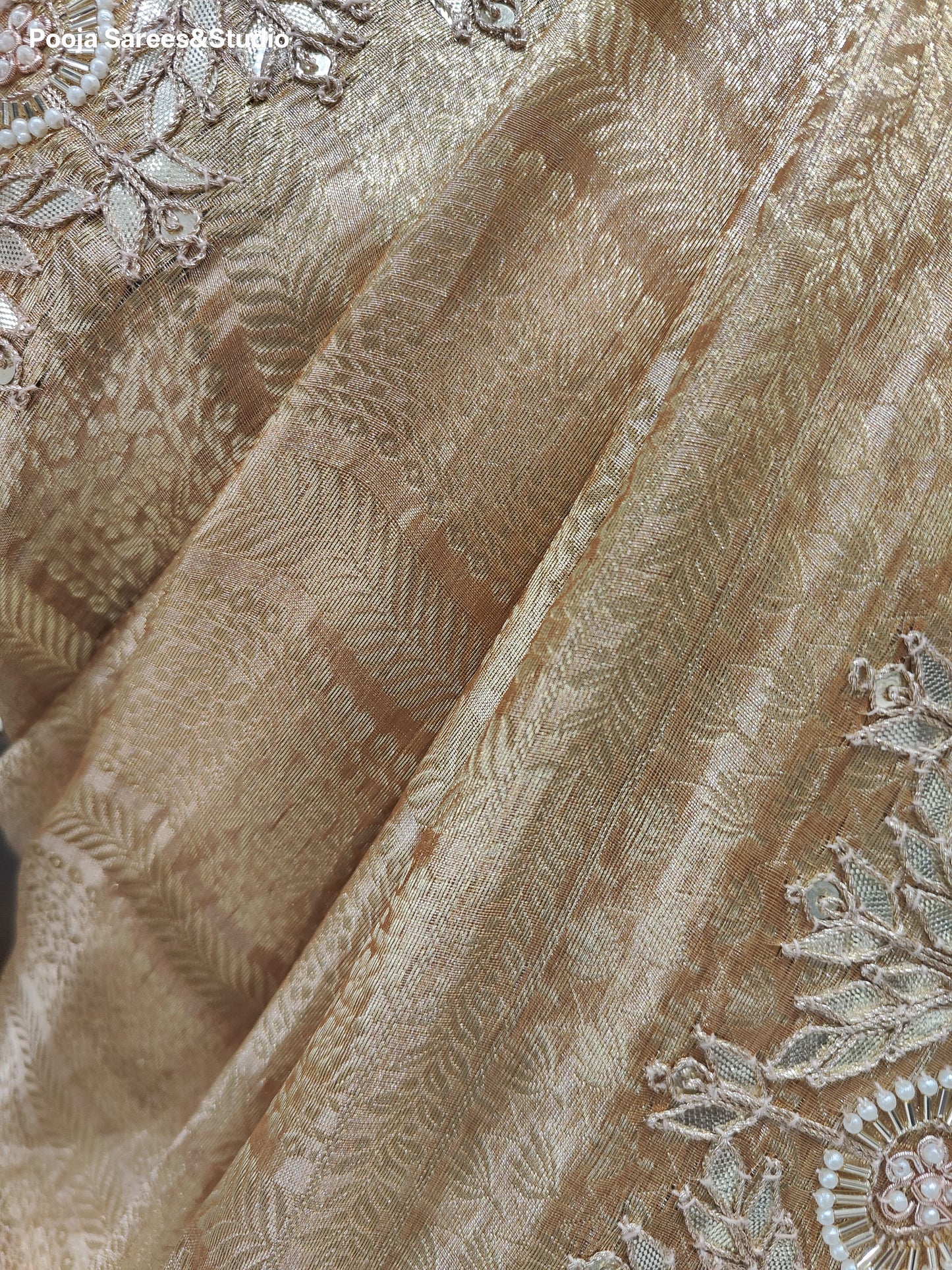 AARSAA Gold tissue weaving saree