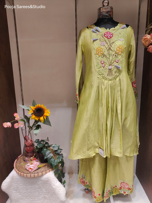 AARSAA Pista Green Raw Silk Beads , Applique Work and threadwork floral themed cordset with stylish Neck Pattern, Sleeve Pattern with Work on pants