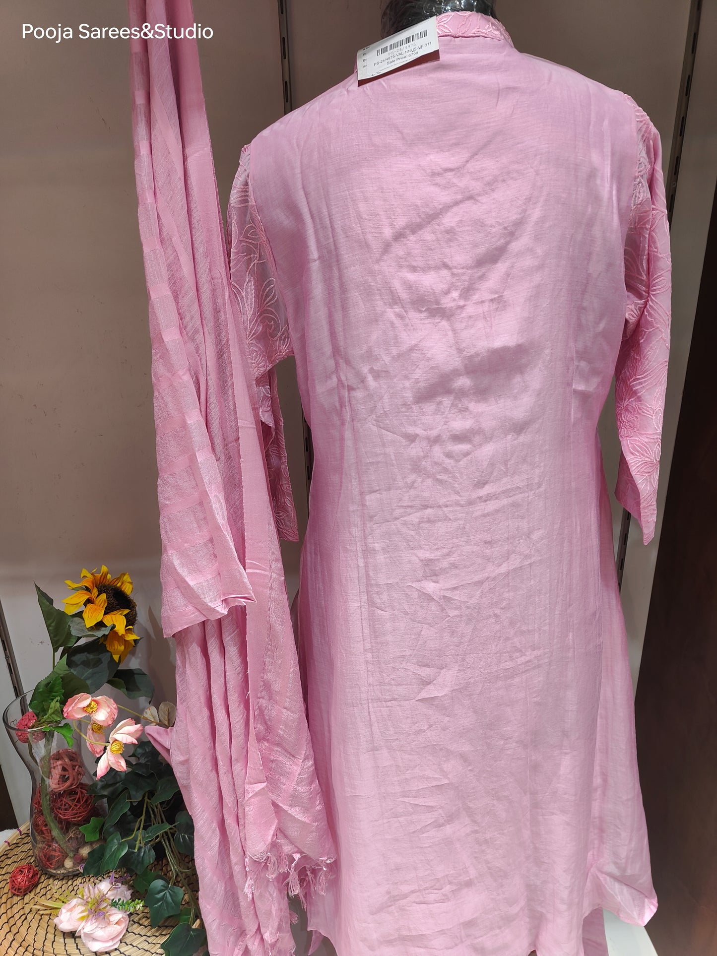 AARSAA Pink Mulmul Cotton Applique work , sleeve and collar threadwork flared kurta set