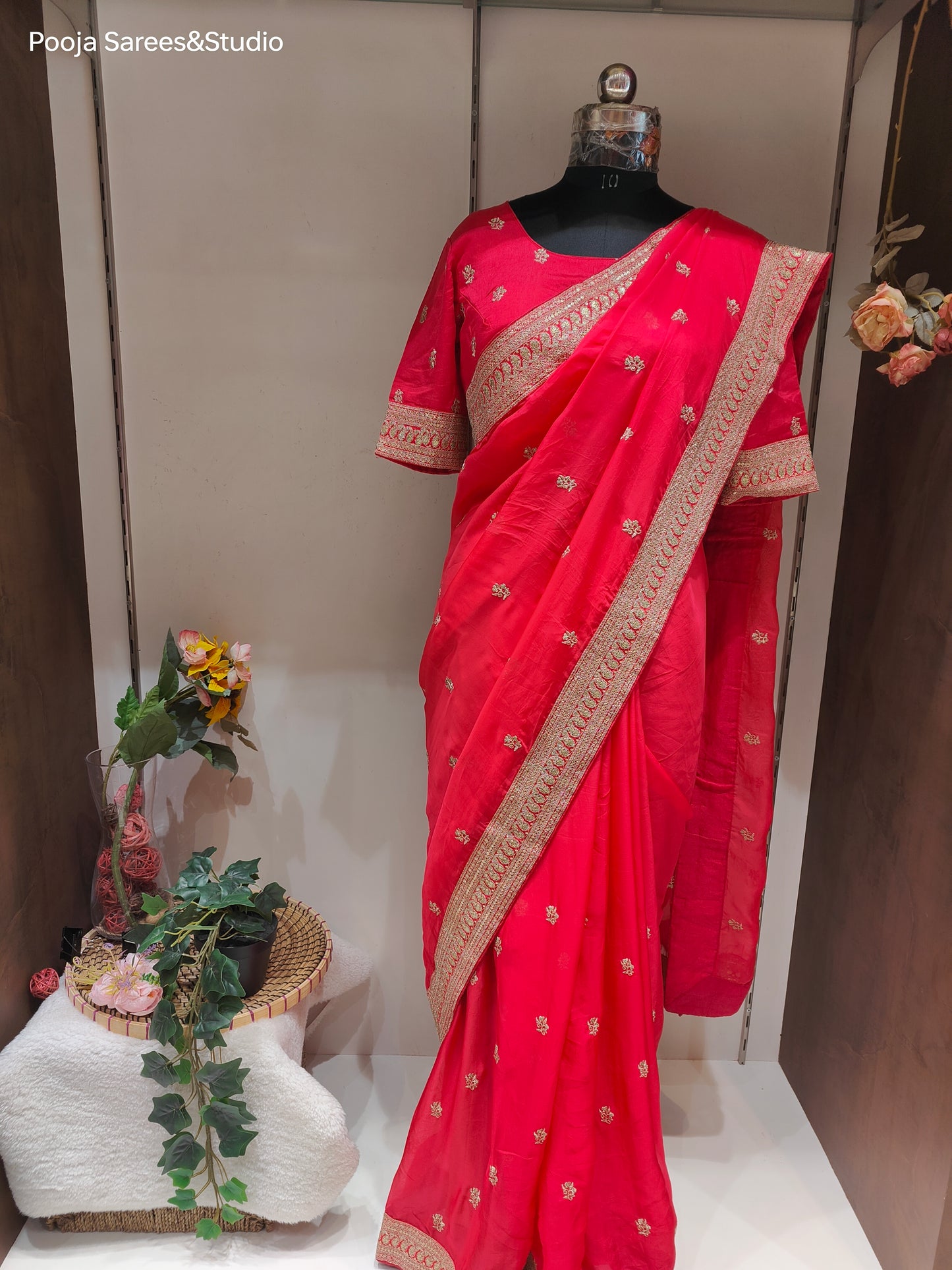 AARSAA Organza Dark Pink Kasab Work Border Sarees with Readymade Work Blouse