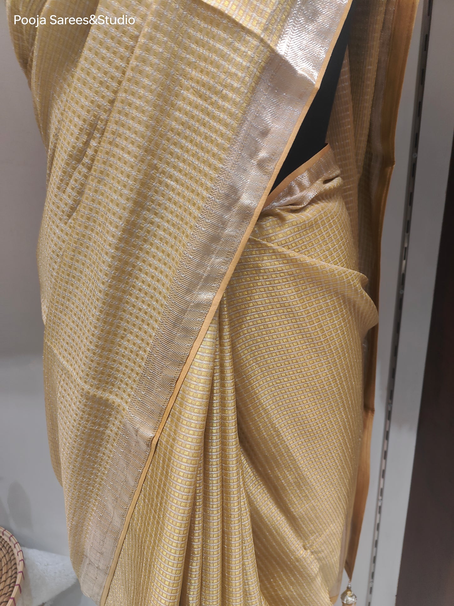 AARSAA Golden Tissue Weaving Saree With Unstitched Blouse