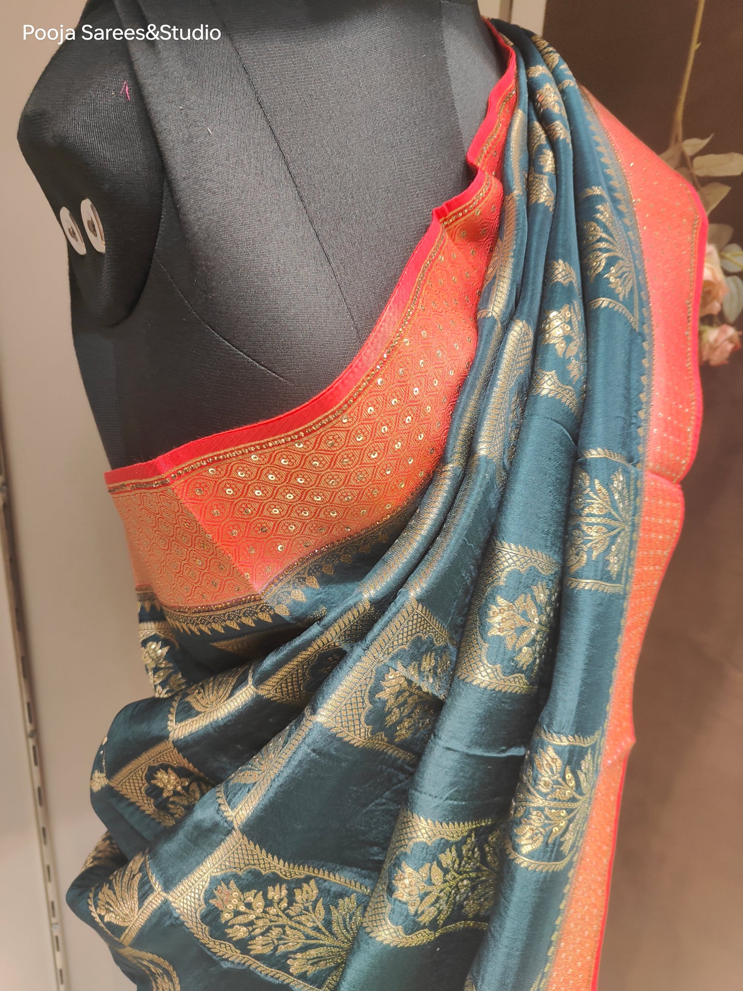 AARSAA Navy Blue Silk Banarasi Saree With Unstitched Contrast Blouse